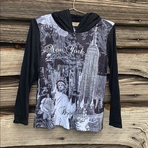 Free❤️ New York zip up hoodie NWT